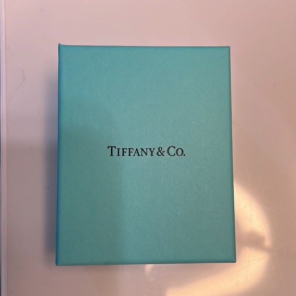 Tiffany and Co sterling heart bracelet - Picture 9 of 10